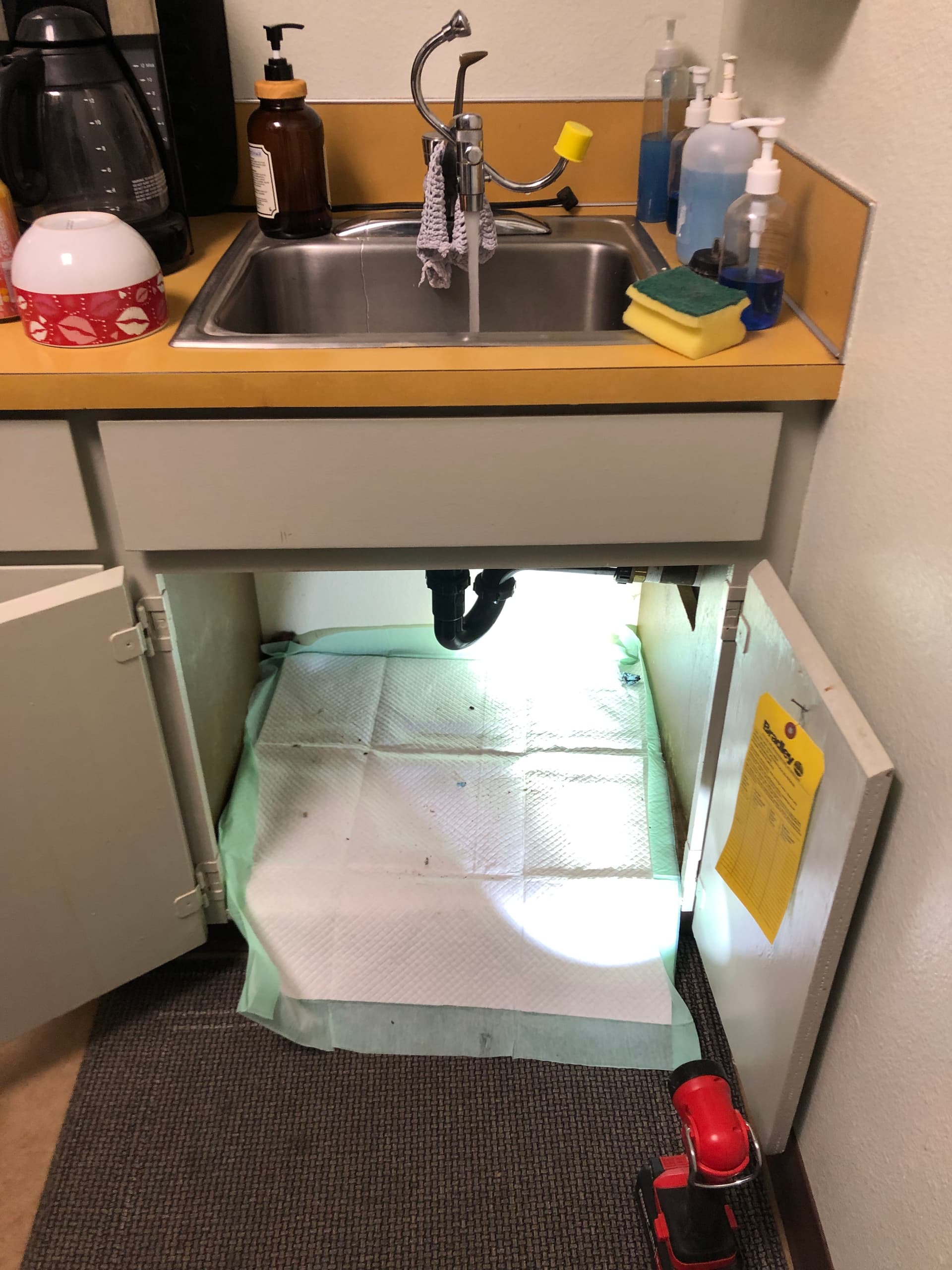 Clogged Sink Drain Cleared at a Gladstone Dental Office image
